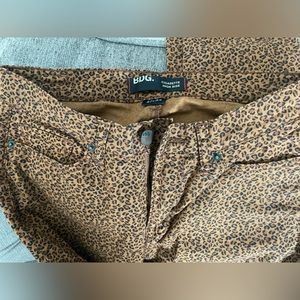 Animal print 🦒 jeans 👖 size 27x34